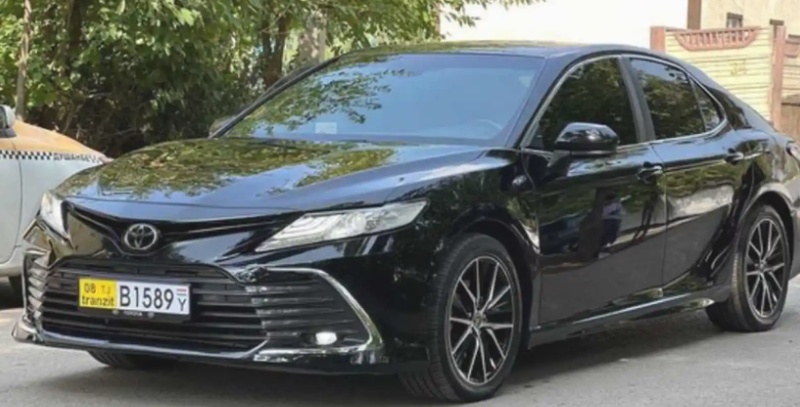 Лобовое стекло Toyota Camry 6